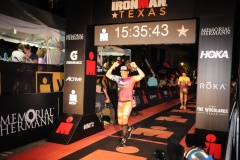 Ironman-Texas-Red-Carpet-Finish-2022_02