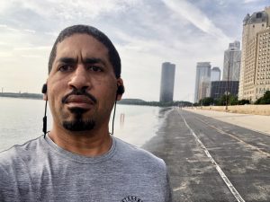 Running Chicago Lake shore Drive