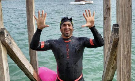 My first marathon swim (10K / 6 Miles)
